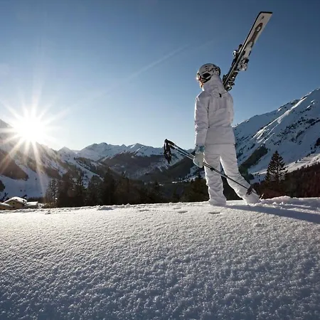 Bergland Hotel Lermoos