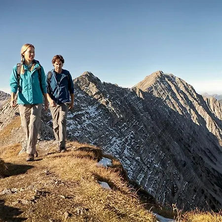 Отель Bergland Лермос